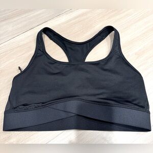 Victoria’s Secret sports bra- perfect condition, new no tags- black color